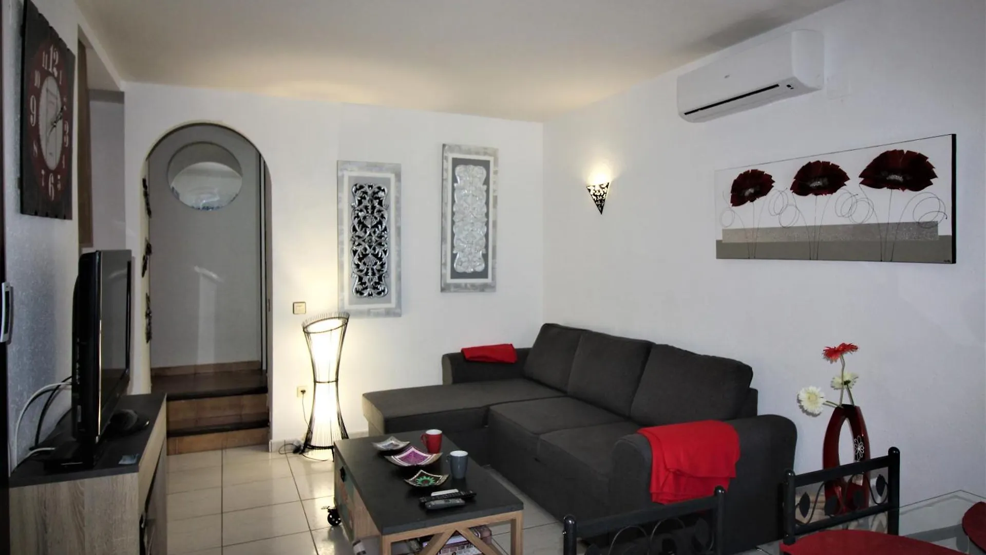 Holiday home Global Immo 5051 Puerto Real Villa Roses